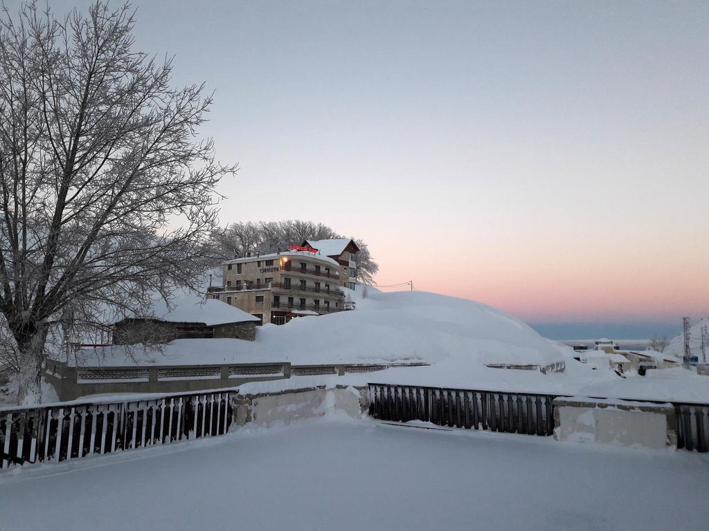 L'Escale Du Mzaar Apartment Faraya Bagian luar foto